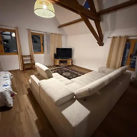 Dans Ecurie Avilly-Saint-Leonard